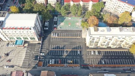 善信车库俯瞰图